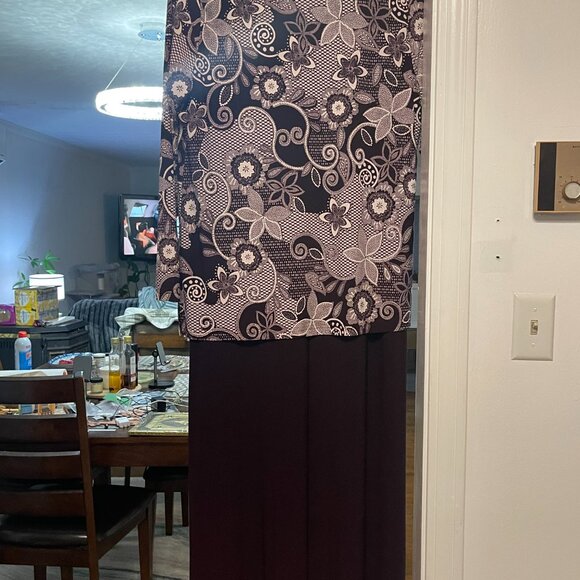 Beautiful dress for that Special Occasion - Picture 7 of 7